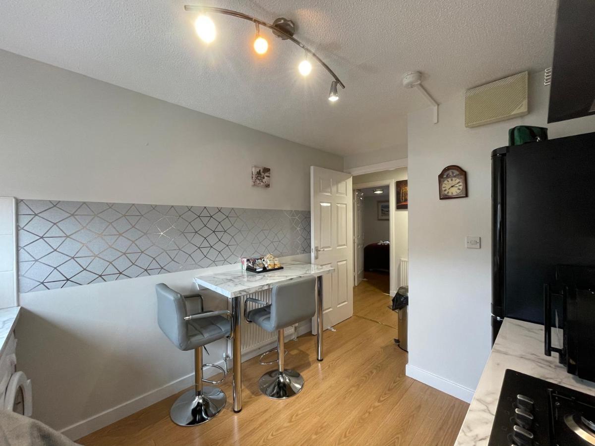 King Court Apartment Motherwell Exterior foto
